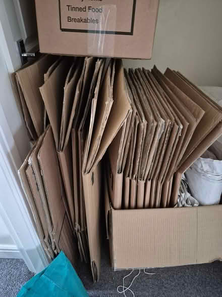 Photo of free Packing boxes medium and large (Ln4 coningsby) #1