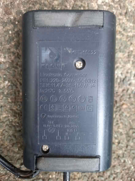 Photo of free Standard lamp 5'8" NOT WORKING (Stanley Gate L39) #4