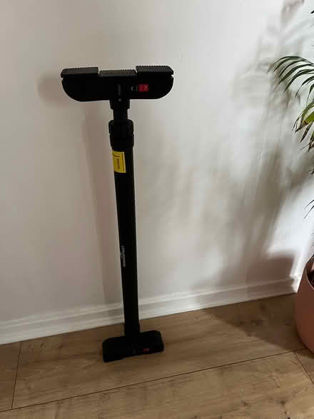 Photo of free Doorway pull up bar (Bromsgrove B61) #1