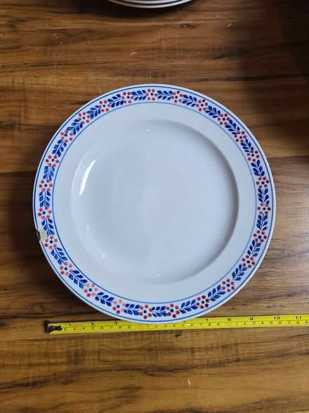 Photo of free Assorted plates and dishes - Heal & Son Tableware (Northcote Road SW11) #4
