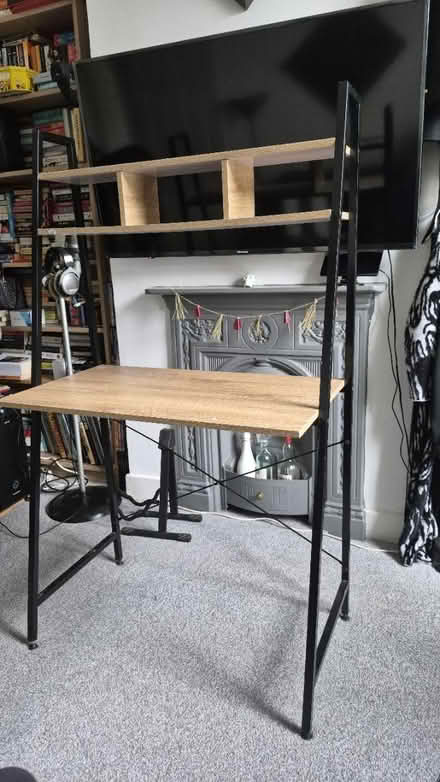 Photo of free Computer desk (BN22) #1