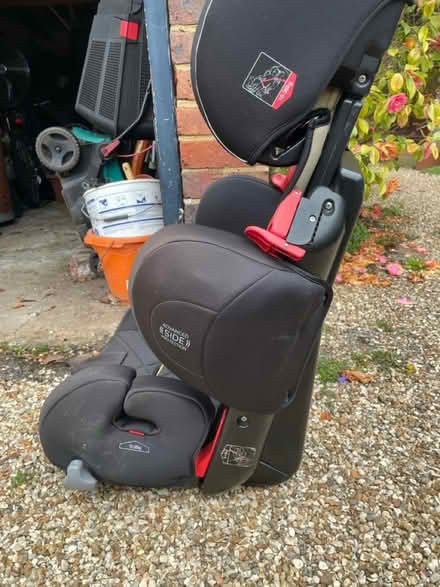 Photo of free Car seat NOT ISOFIX (GU10) #3