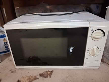 Photo of free Microwave (Woodbrook HR5) #1