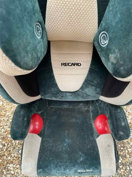 Photo of free Car seat ISOFIX (GU10) #2