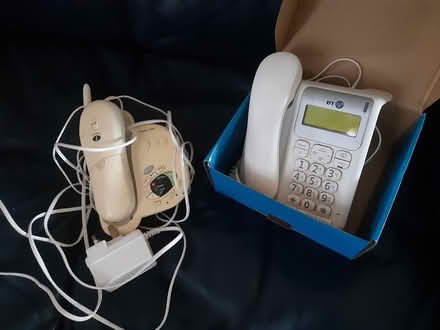 Photo of free 2 landline phones (South Croydon, Greater London) #1