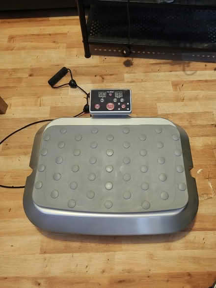 Photo of free Vibrating exercise plate (Brasenose OX11) #1
