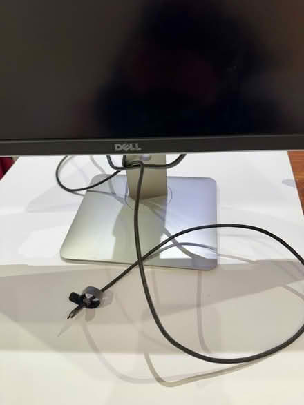 Photo of free Dell P2715Q 27” 4k Monitor (New Town CO1) #3