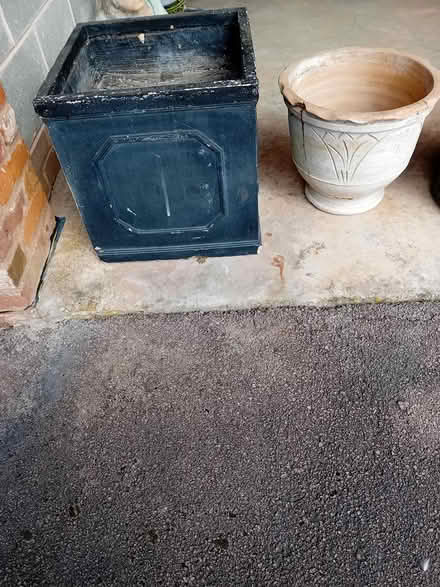Photo of free 4 large plant containers (Callow Hereford HR2) #2