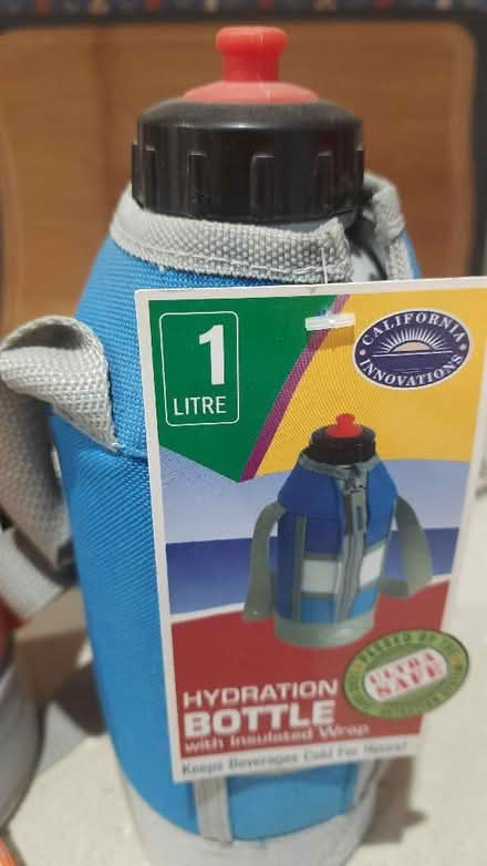 Photo of free New water bottle with insulated wrap (Byfleet KT14) #1