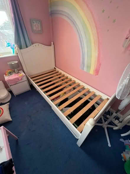 Photo of free Single bed with mattress (Bognor Regis - PO22) #1