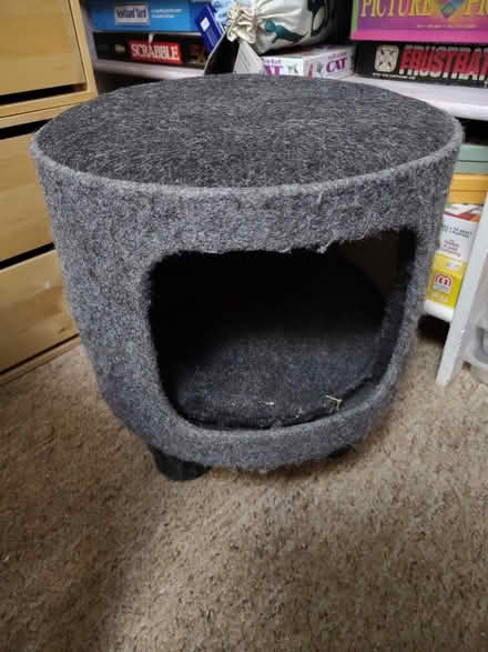 Photo of free Cat bed stool (Donnington OX4) #1