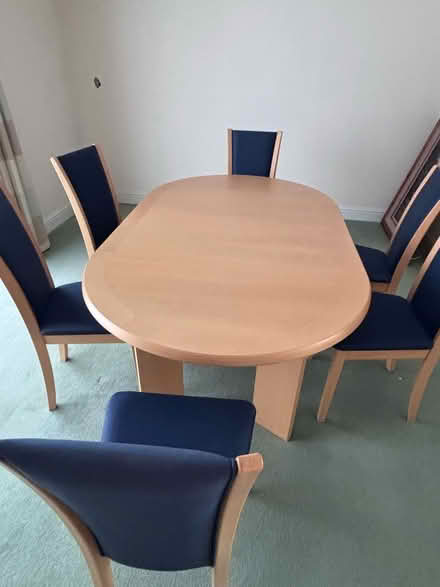 Photo of free Dining table and chairs (Cairneyhill KY12) #1