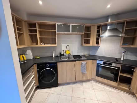 Photo of free Old kitchen wall units (Windsor & Maidenhead SL45) #2