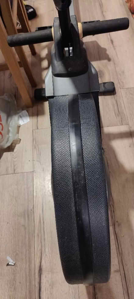 Photo of free Rower (CT1) #3