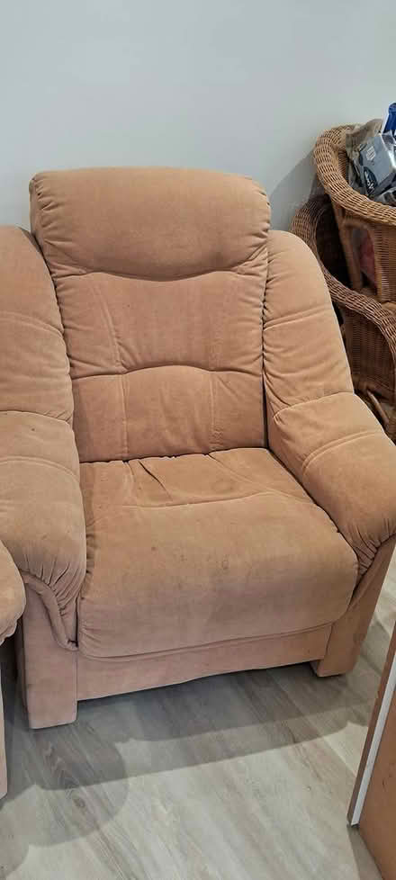 Photo of free Sofas (Harrow HA2) #3