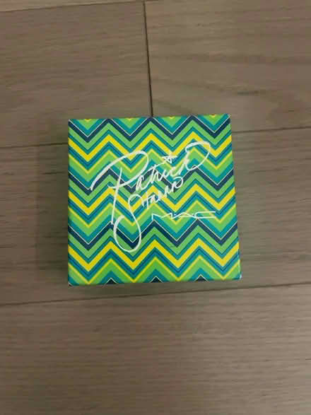 Photo of free MAC highlighter (Kennedy/16th in Markham) #1