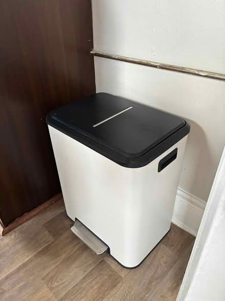 Photo of free Trash/Recycling Bin (Stanton Park) #1