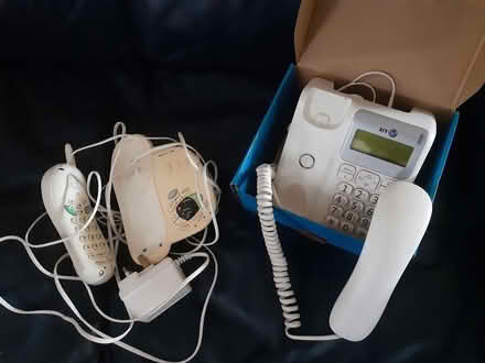 Photo of free 2 landline phones (South Croydon, Greater London) #2
