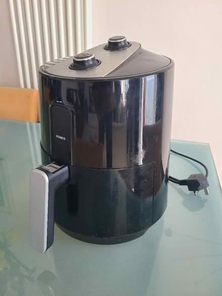 Photo of free Air fryer (West Kirby CH48) #1