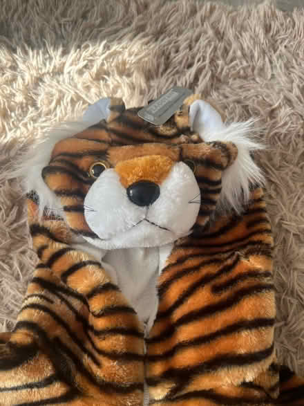Photo of free Brand new kids animal themed body warmer (Belle Isle LS10) #2