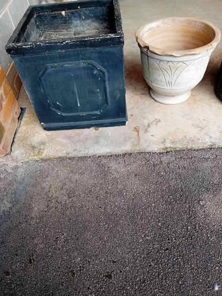 Photo of free 4 large plant containers (Callow Hereford HR2) #3