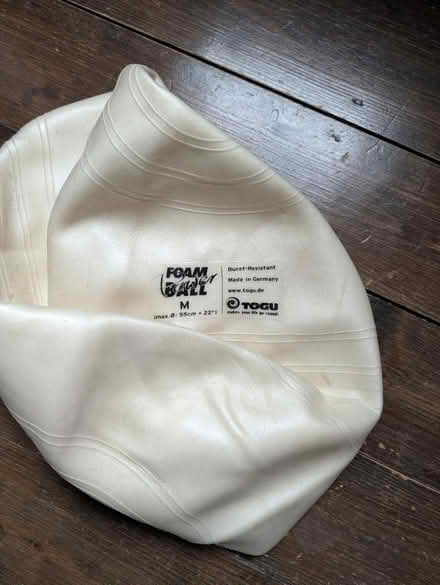 Photo of free Yoga ball (TW9) #1