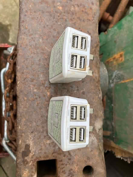 Photo of free 4 port USB (Lofthouse Gate WF3) #2