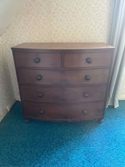Photo of free Mahogany chest of drawers (Dean Court OX2) #1
