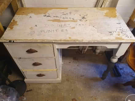 Photo of free Wooden desk with drawers (Muswell hill N10) #1