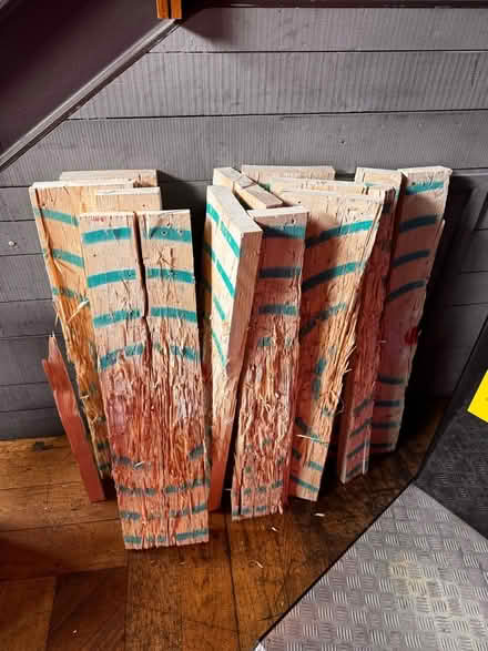 Photo of free Scrap Wood Planks – Ideal for DIY Projects 🪵 (Five Ways B15) #1