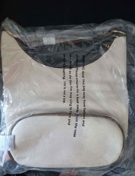 Photo of free Shoulder bag (Shirley B90) #2