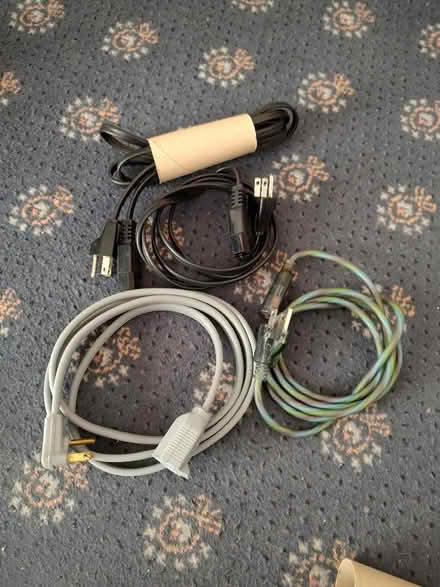Photo of free American Power Cords & Miscellaneous Extensions (Franche DY11) #3