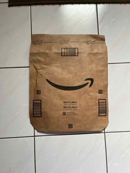Photo of free Amazon envelope (Orléans) #1