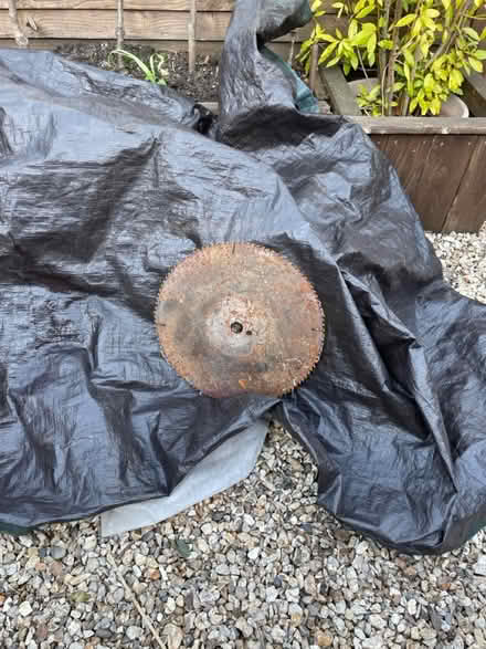 Photo of free 18 inch saw blade (Chalford Hill) #1