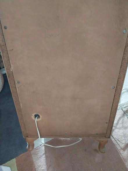 Photo of free Large floor standing speakers x2 (Leytonstone, E11) #2