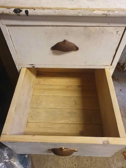 Photo of free Wooden desk with drawers (Muswell hill N10) #3