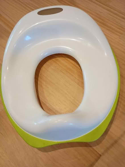 Photo of free Child's toilet seat (Fleet GU51) #1