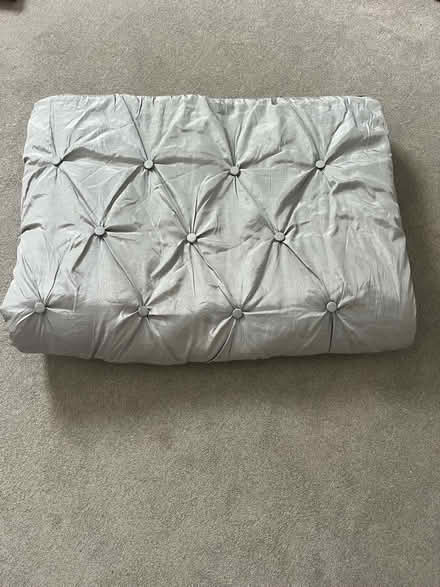Photo of free Bed Spread (Tivoli GL50) #1