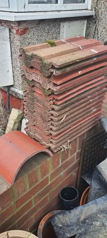 Photo of free Approx 15 leftover roof tiles (Harrow HA3) #1