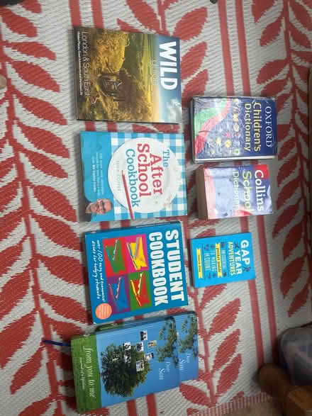 Photo of free Books (Se6 2ha) #1
