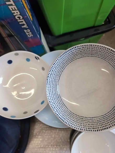Photo of free Plates and bowls (Welwyn Garden City) #3