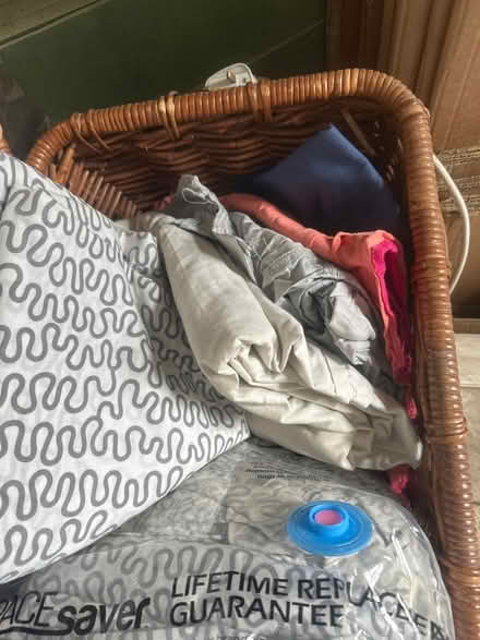 Photo of free Single duvet cover sets (Se6 2ha) #2