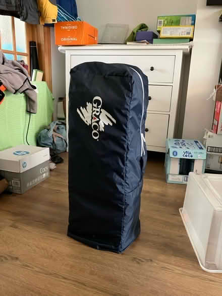 Photo of free graco pack and play travel cot (Worcester Park KT4) #2