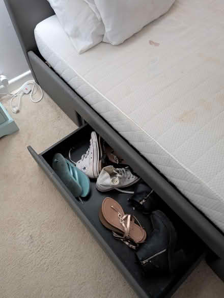 Photo of free Double bed with storage (Ruislip HA4) #4