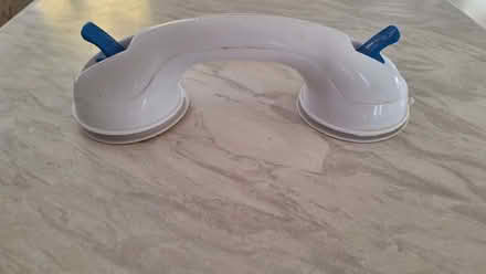 Photo of free Suction handle (Oxton CH43) #1