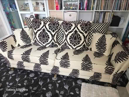 Photo of free sofa (DD11 arbroath) #4