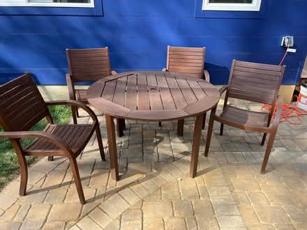Photo of free wood patio table/chairs (old) (Tenleytown) #1