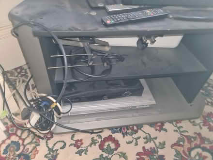 Photo of free TV shelf, metal & melamine (Dalston E8) #2