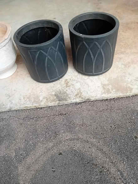 Photo of free 4 large plant containers (Callow Hereford HR2) #4