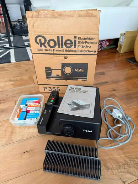 Photo of free rollei slide projector (Great Moulton NR15) #1